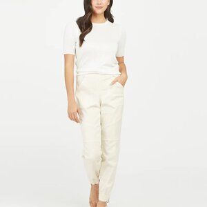 Spanx Stretch Twill Cargo Jogger in Parchment M
